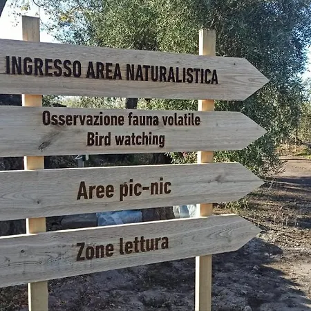 Podere Dell'etna Segreta - Essential Nature & Glamping Semesteranläggning (resort)