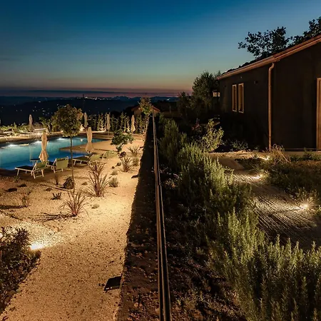 Podere Dell'etna Segreta - Essential Nature & Glamping Semesteranläggning (resort)
